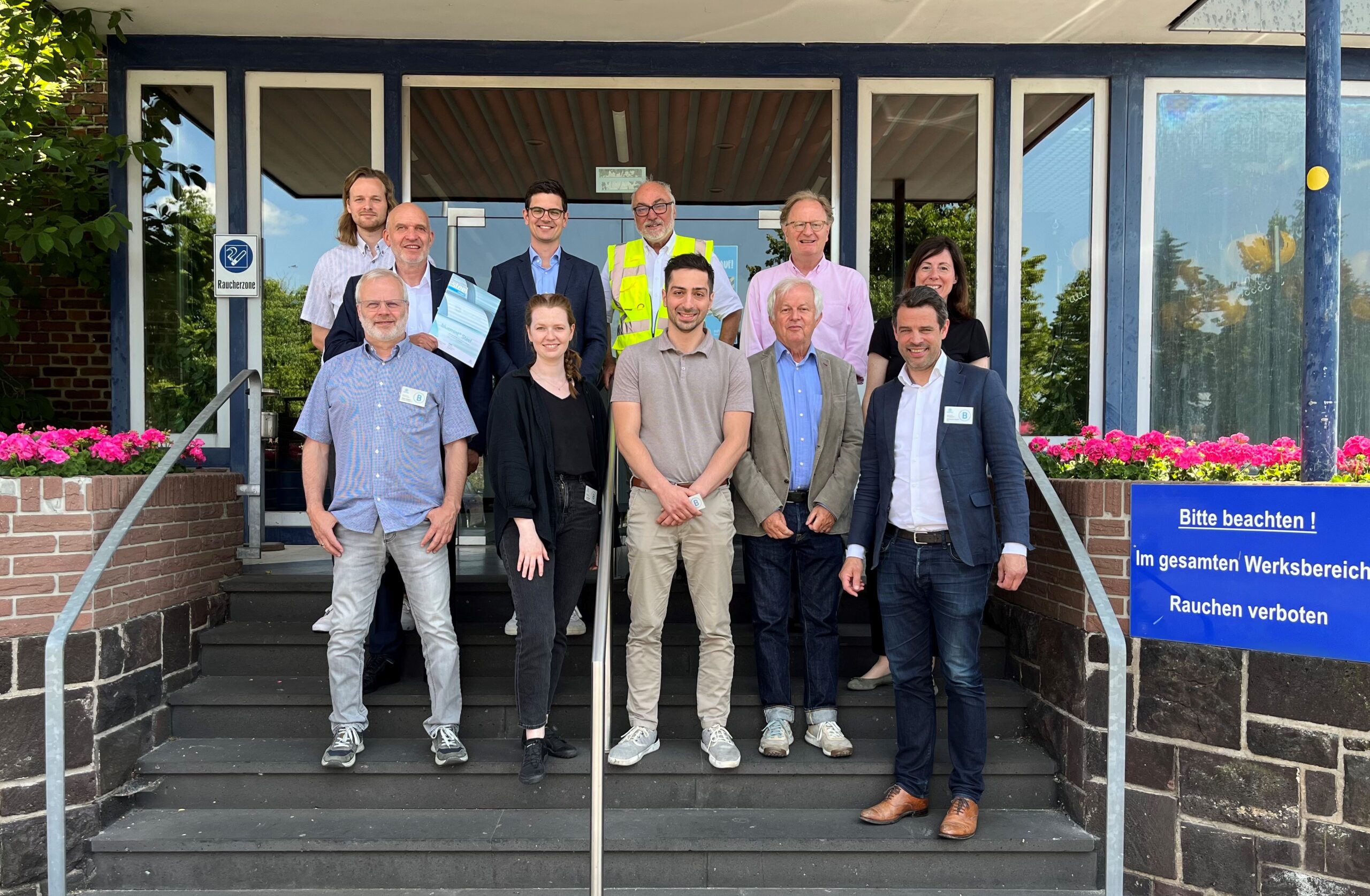 AGVU members visit thin sheet production in Andernach
